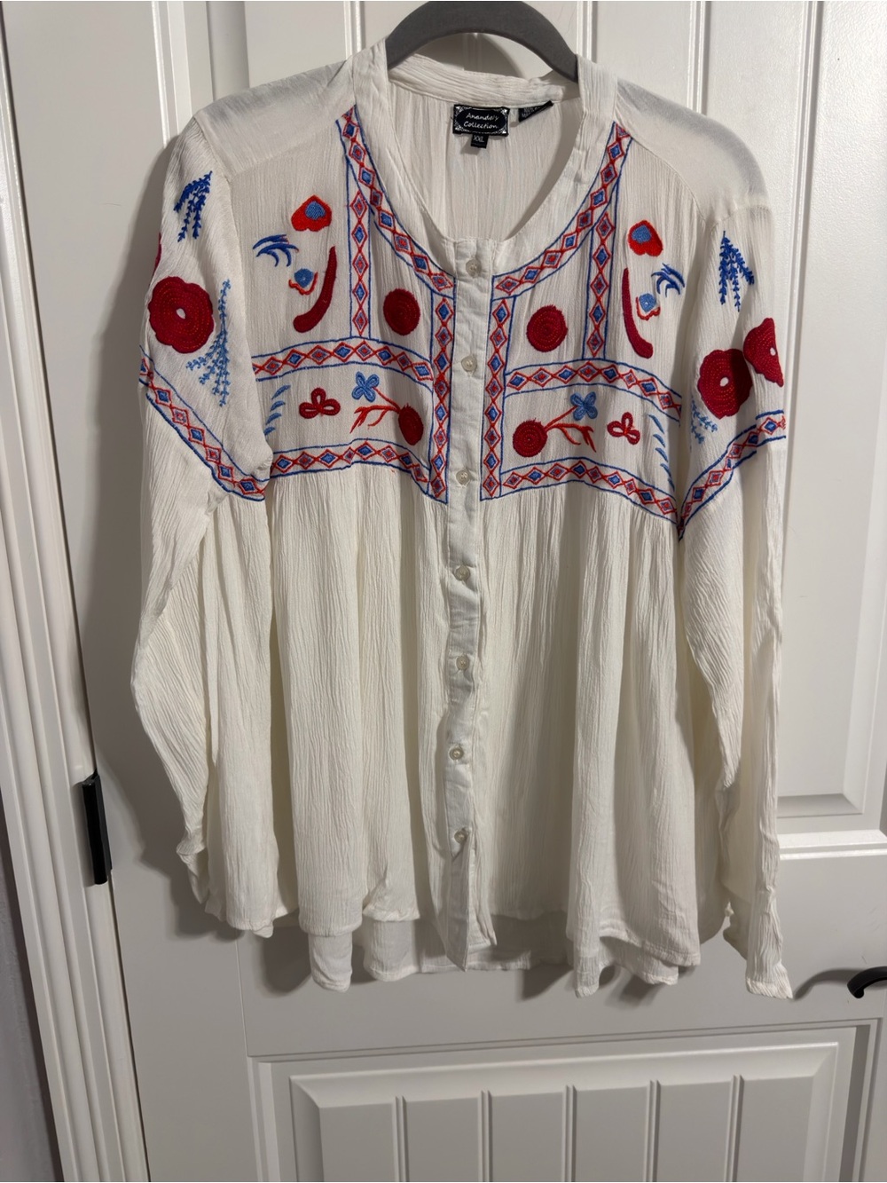 Ananda's Collection Long Sleeve White Embroidered Blouse. Women's Size XXL